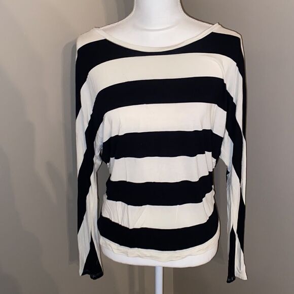 Old Navy Boatneck Long Sleeve Striped Tee Shirt! - Picture 1 of 7
